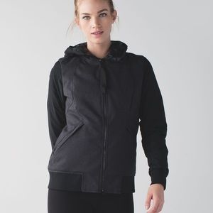 Lululemon Chilly Bomber